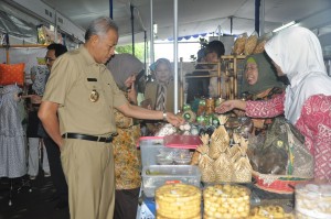 1407 SLEMAN PASAR LEBARAN