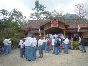 Kunjungan ke Museum Gempa
