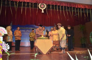 Pemotongan Tumpeng